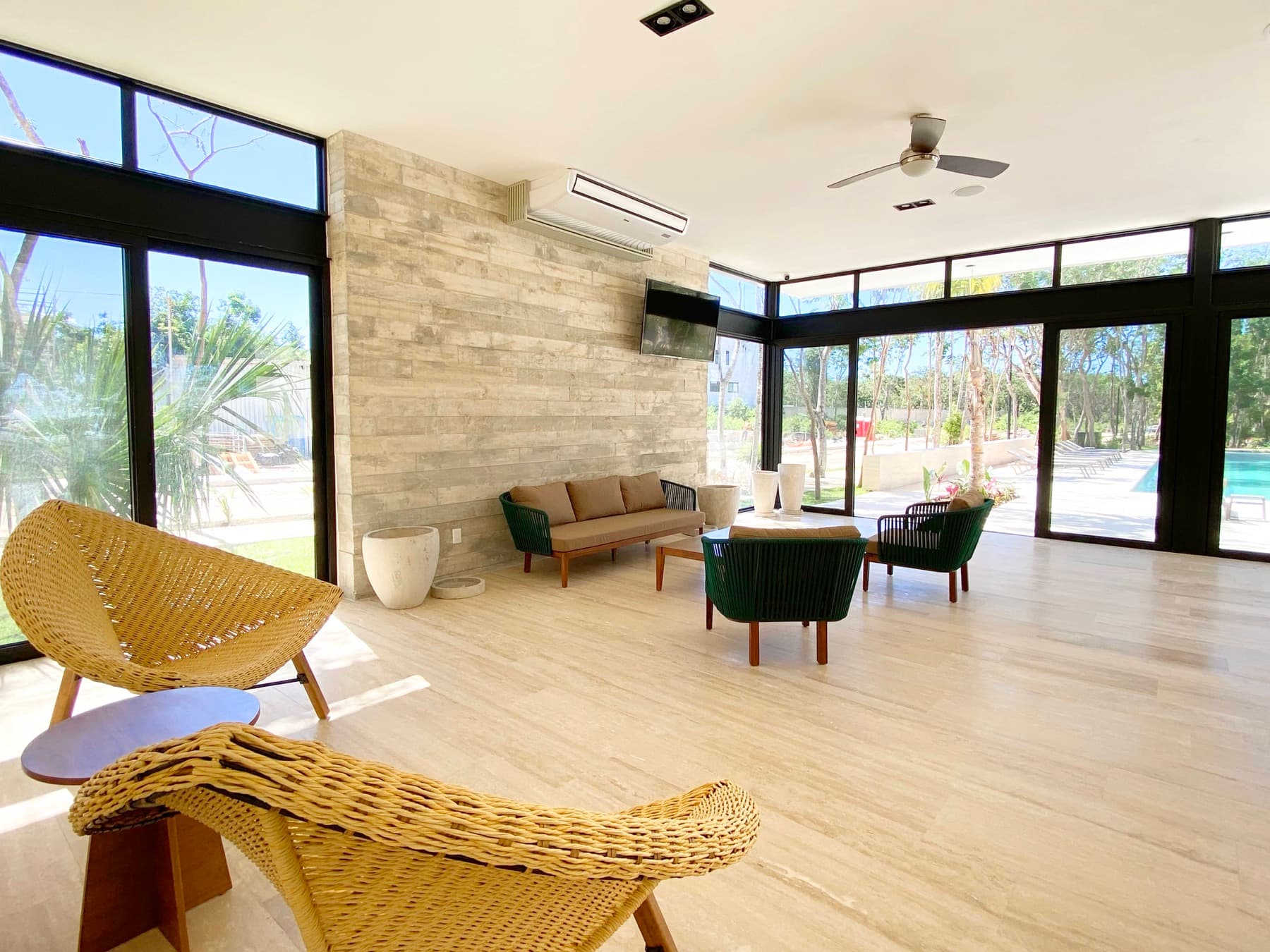 Sala de la casa club de Palmara